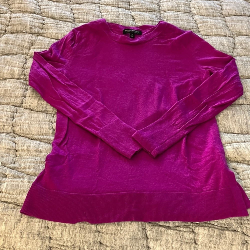 Banana Republic Fuchsia Crew Neck Sweater Merino Wool